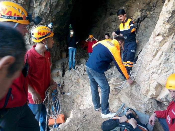 Bilecik Birimi Mağarada Mahsur Kalanları Kurtarma Operasyonu