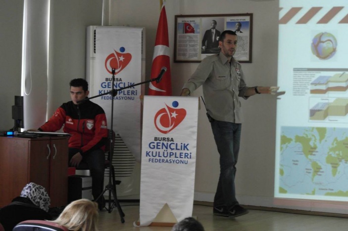 Ali Karasu Lisesinde Temel Afet Bilinci ve Depremle Yaşam Eğitimi