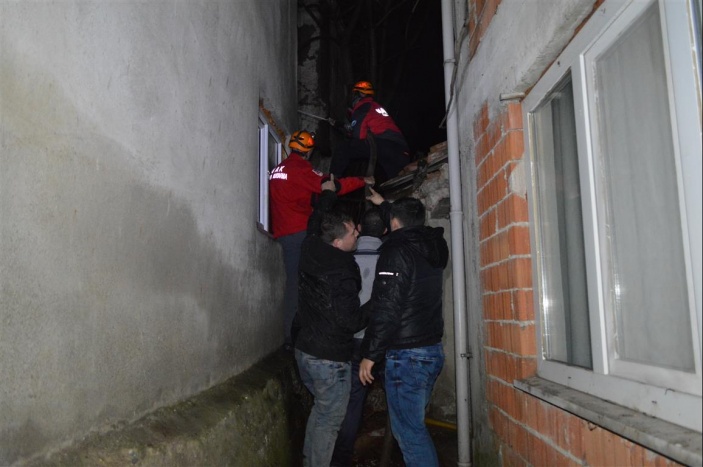 Bilecik Karaköy Bina Yangınına Müdahale