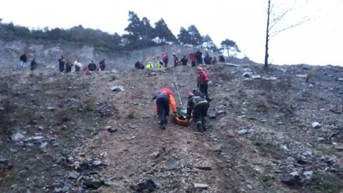 Nilüfer Çayına Düşen Araçtan Cenaze Çıkartma Operasyonu