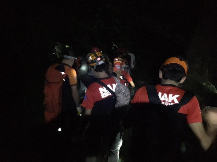 Uludağ Ballıkaya Mahsur Kalan Gençleri Kurtarma Operasyonu