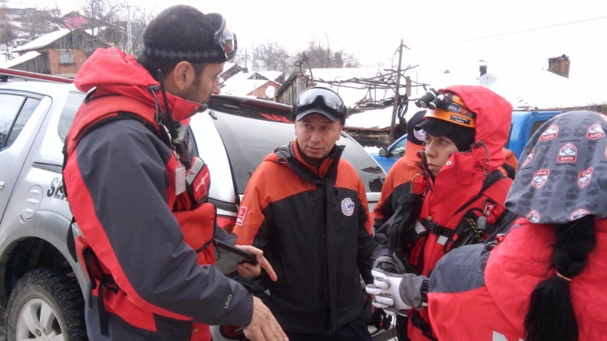 İnegöl ve İznik'te Kaybolan Vatandaşları Arama Operasyonları