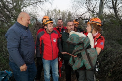 Ağaçta Asılı Kalan Leyleği Kurtarma Operasyonu